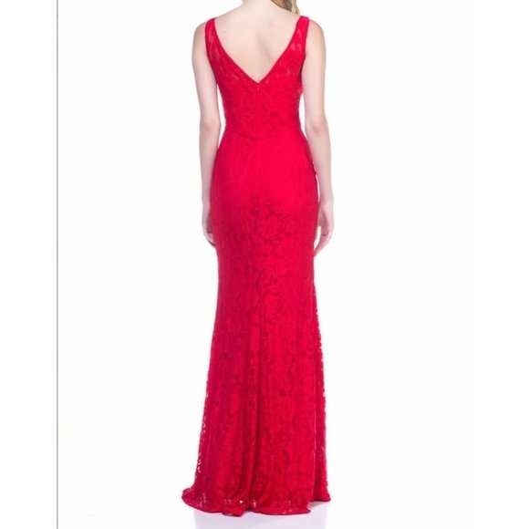 Maniju Lace Sleeveless High Slit V-Neck Maxi Gown Red Size Large NWT - Picture 4 of 6